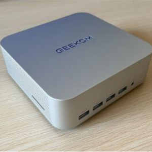 小さいのに高性能なミニゲーミングPC！